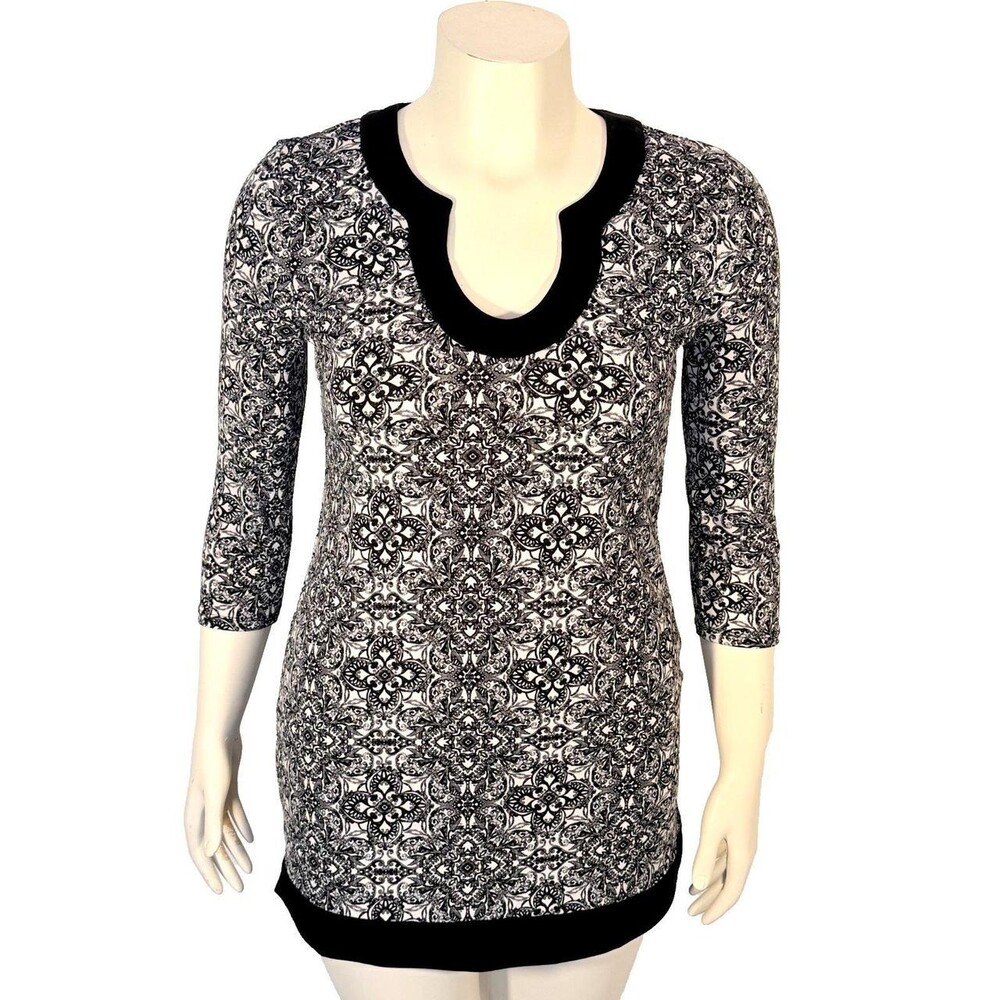 White House Black Market Women's Black and White Dress